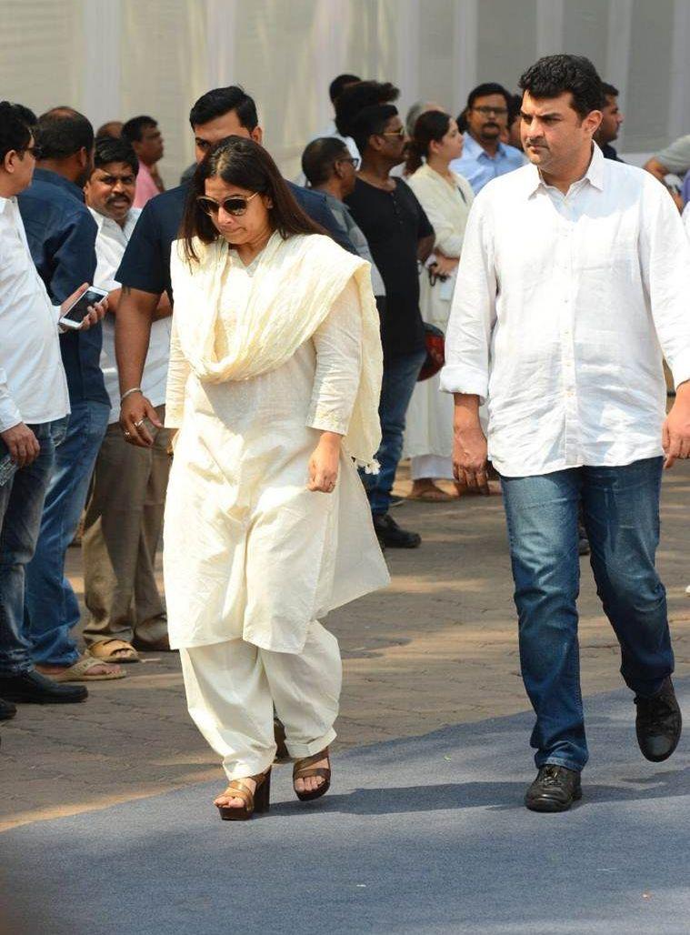 Celebs arrive at the Lokhandwala Sports Club to pay last respects to Sridevi