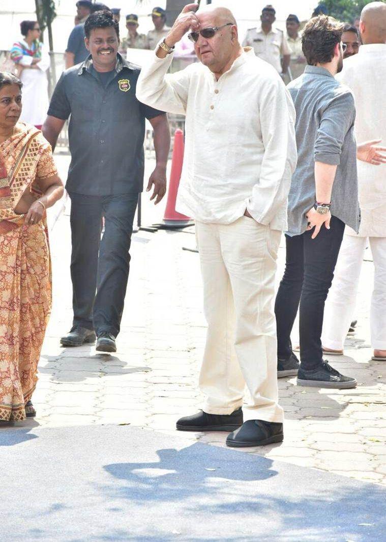 Celebs arrive at the Lokhandwala Sports Club to pay last respects to Sridevi