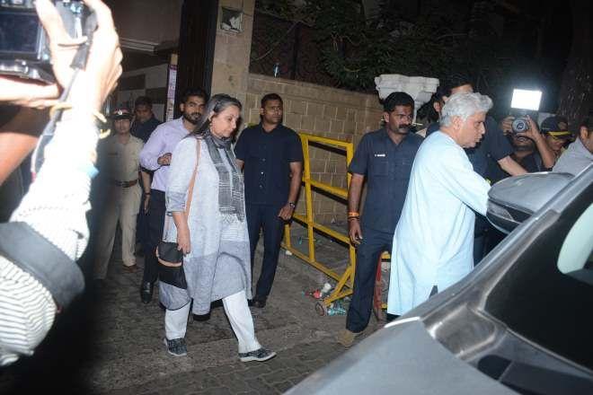 Celebs arrives at Anil Kapoor’s residence Photos