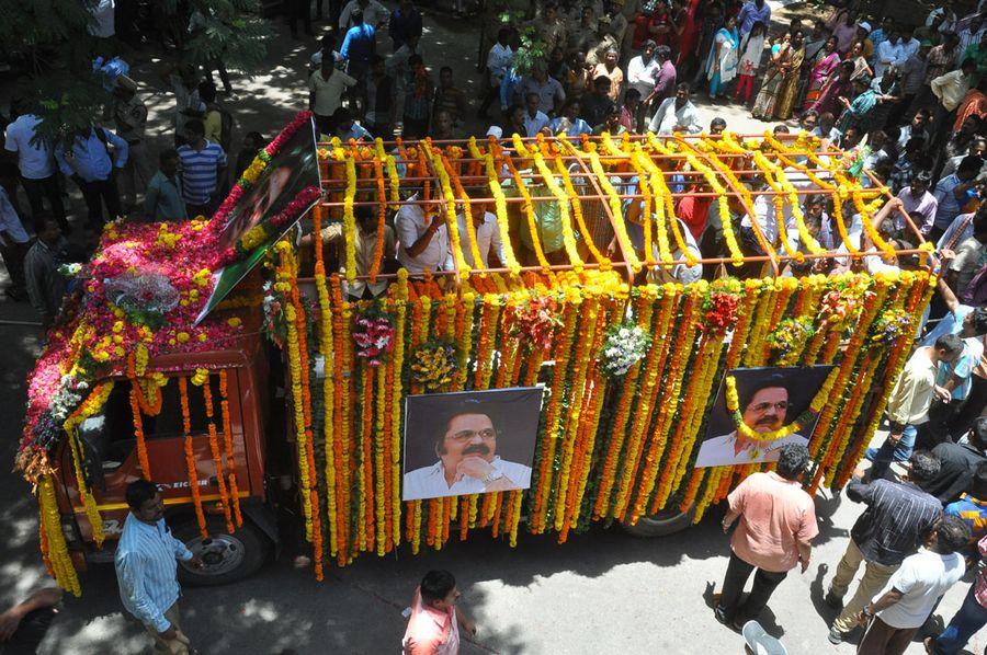 Celebs at Dasari Narayana Rao Final Journey Photos