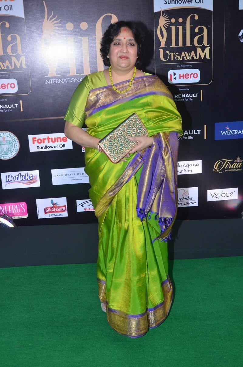 Celebs at IIFA Utsavam Awards 2017 Photos