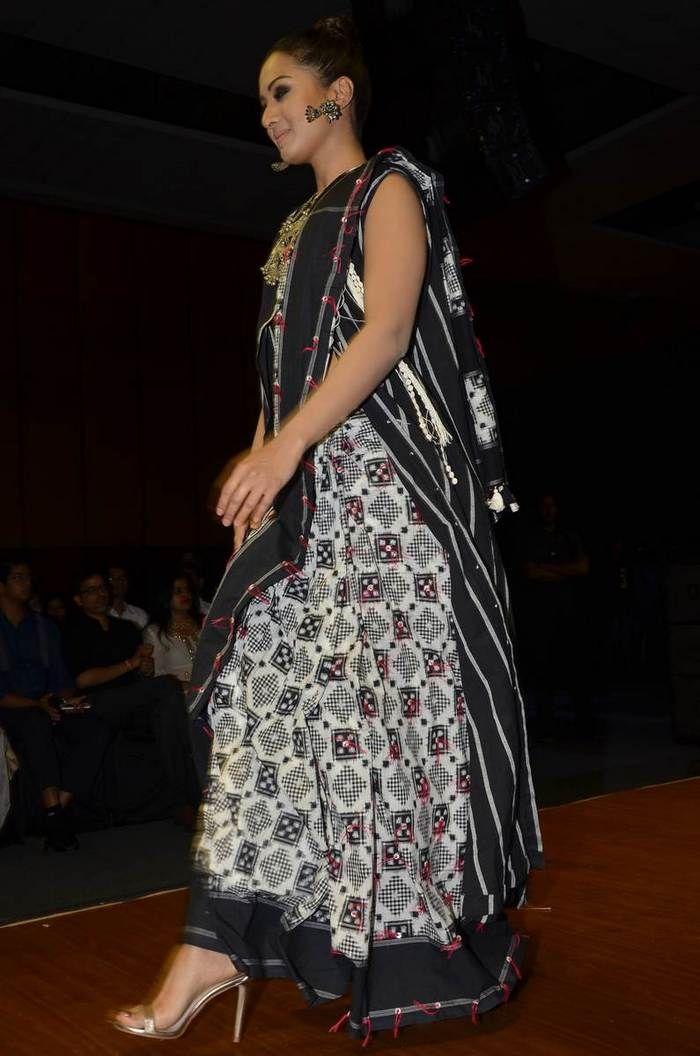 Celebs at Woven Fashion Show 2017 Photos