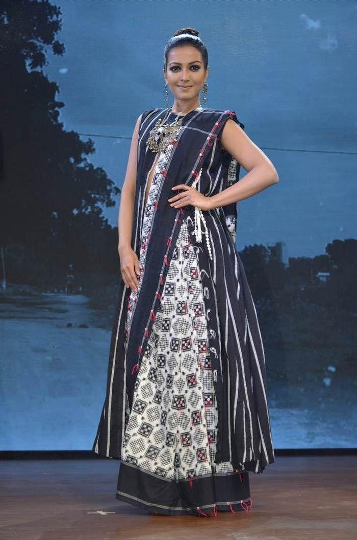 Celebs at Woven Fashion Show 2017 Photos
