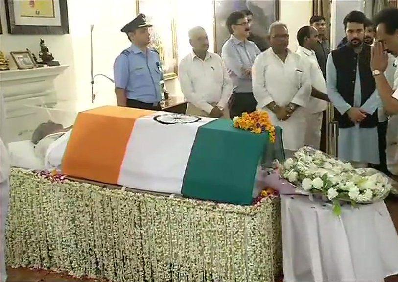 Celebs pays tribute to former Prime Minister Atal Bihari Vajpayee