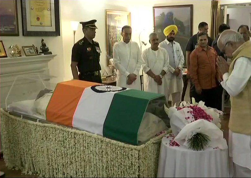 Celebs pays tribute to former Prime Minister Atal Bihari Vajpayee