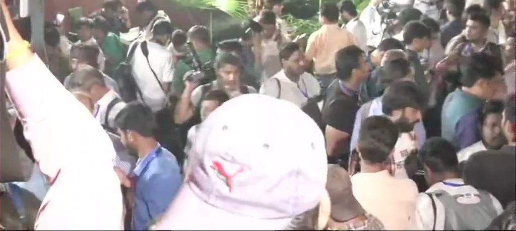 Celebs pays tribute to former Prime Minister Atal Bihari Vajpayee