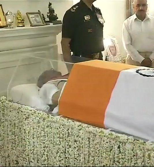 Celebs pays tribute to former Prime Minister Atal Bihari Vajpayee