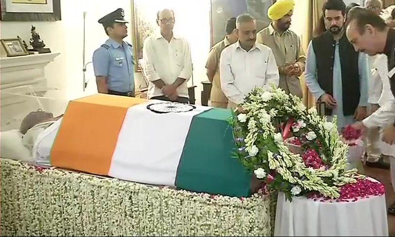 Celebs pays tribute to former Prime Minister Atal Bihari Vajpayee