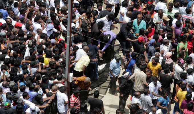 Chennai joins Kalaignar Karunanidhi on his final journey Photos