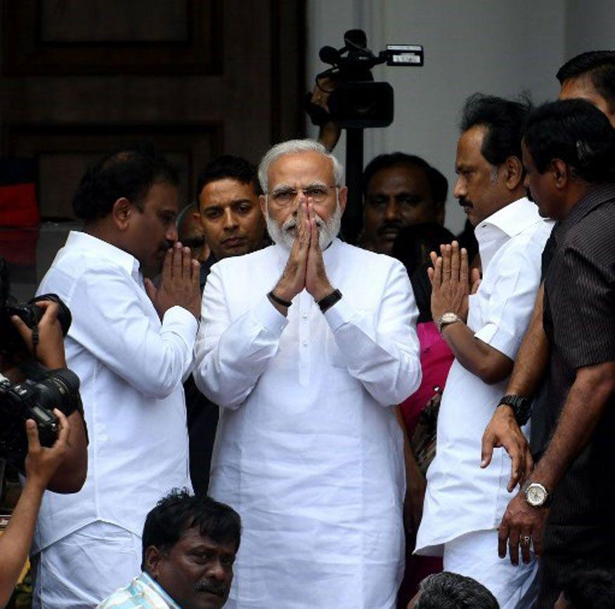 Chennai joins Kalaignar Karunanidhi on his final journey Photos