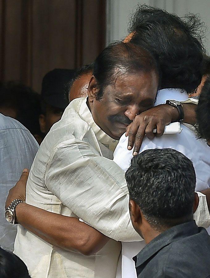 Chennai joins Kalaignar Karunanidhi on his final journey Photos