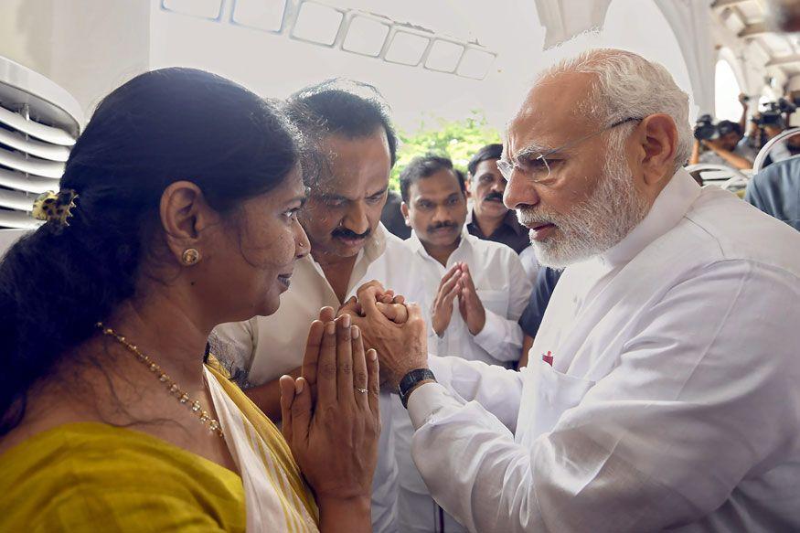 Chennai joins Kalaignar Karunanidhi on his final journey Photos