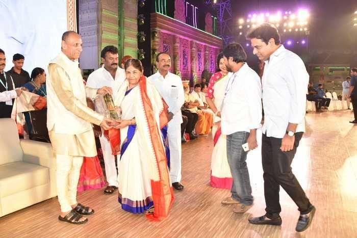 Tollywood Celebs at Telugu Mahasabhalu 2017 Photos