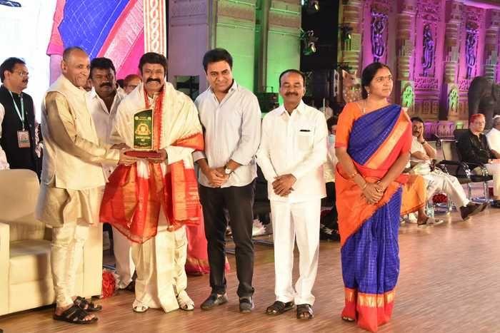 Tollywood Celebs at Telugu Mahasabhalu 2017 Photos