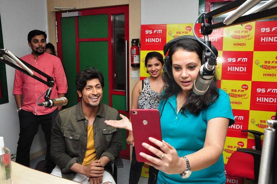 Commando 2 Movie Team Stills At Radio Mirchi