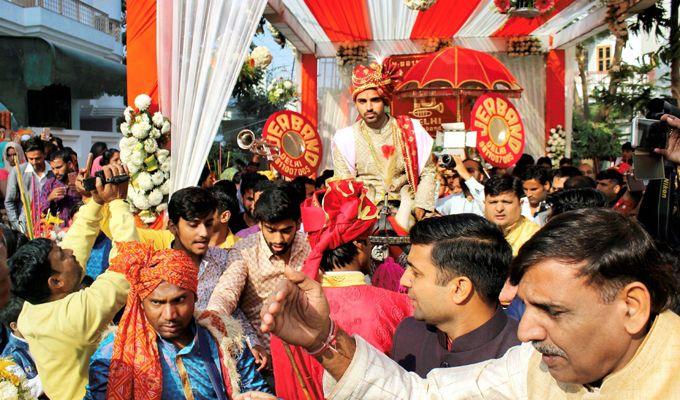Cricketer Bhuvneshwar Kumar & Nupur Nagar Marriage Photos