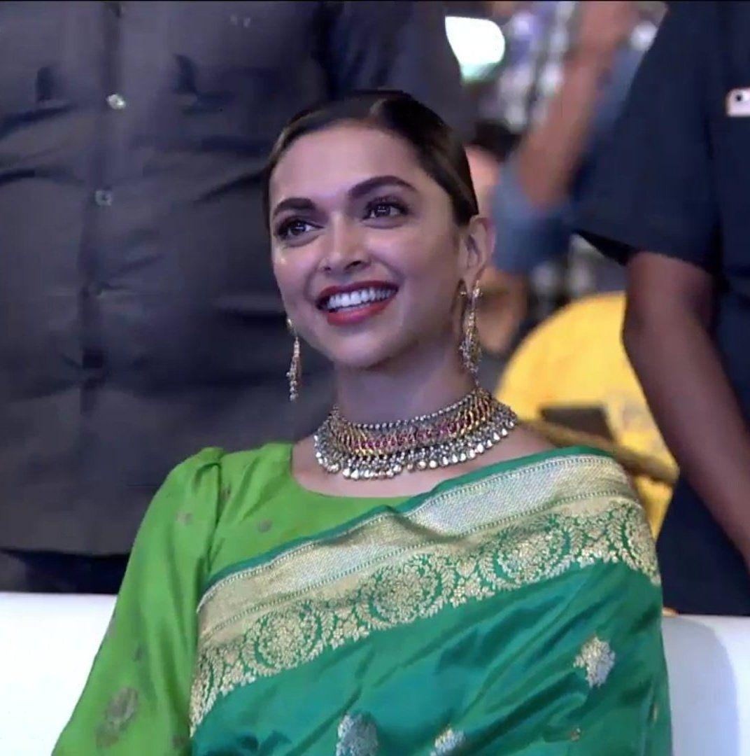 Deepika Padukone & Rana Daggubati at Social Media Summit Awards 2017 in AP