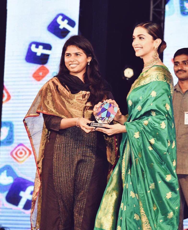 Deepika Padukone & Rana Daggubati at Social Media Summit Awards 2017 in AP