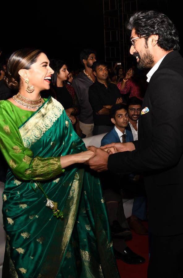 Deepika Padukone & Rana Daggubati at Social Media Summit Awards 2017 in AP