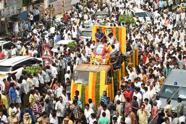 Devineni Nehru Condolence Photos