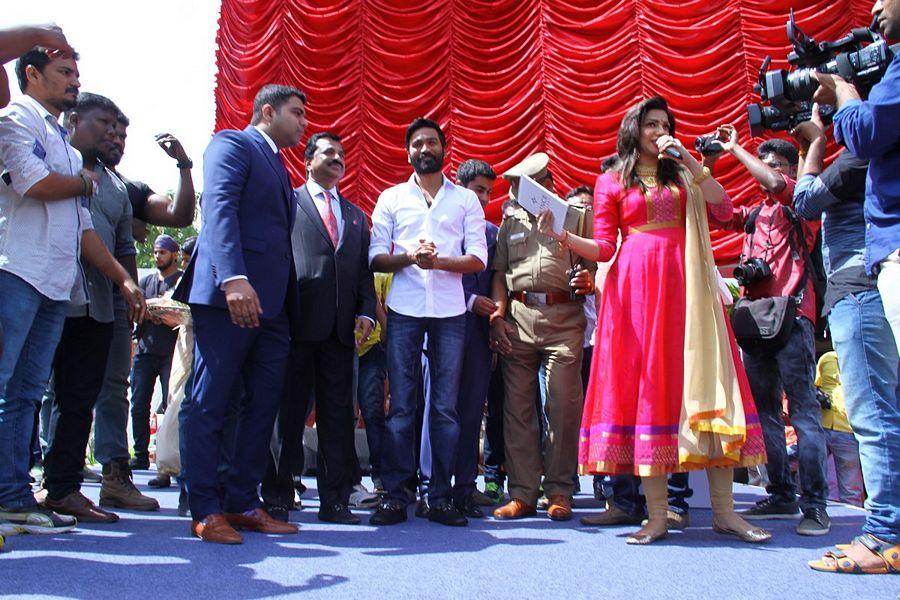 Dhanush inaugurates Prince Jewellery showroom in Coimbatore