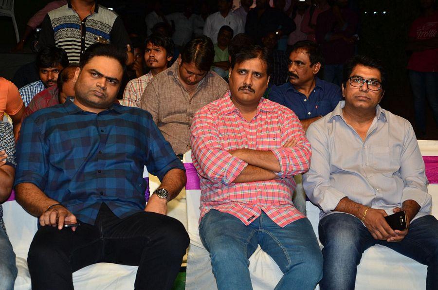 Duvvada Jagannadham Theatrical Trailer Launch Photos