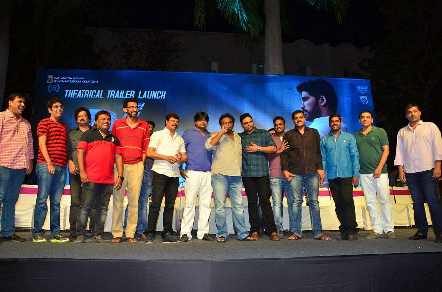 Duvvada Jagannadham Theatrical Trailer Launch Photos