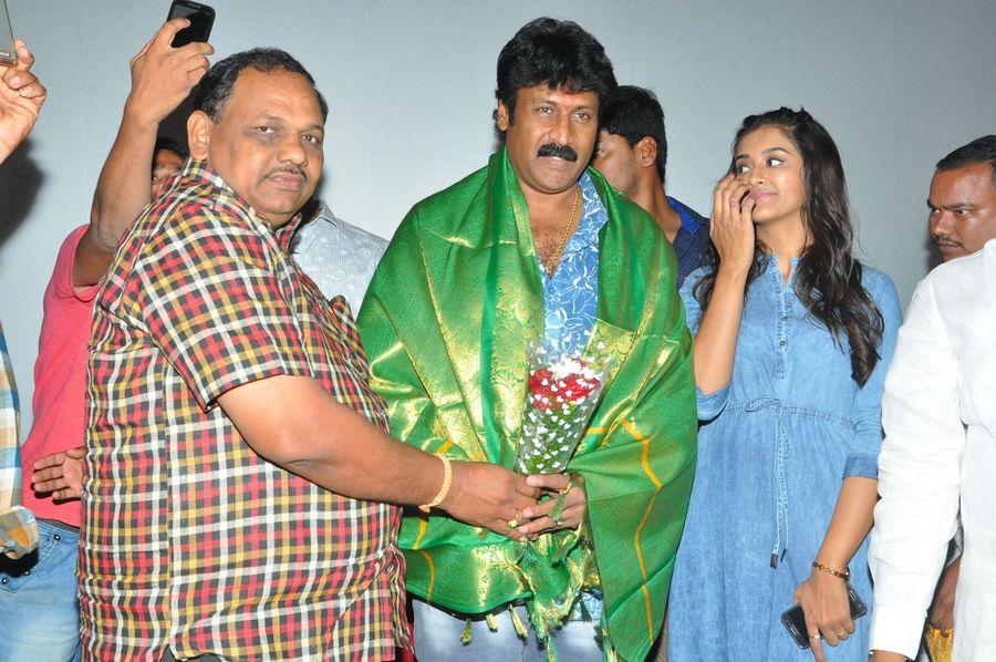 Dwaraka Movie Success Tour Photos at Guntur