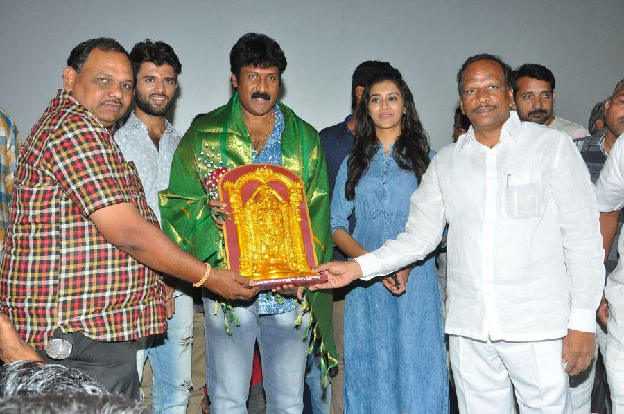 Dwaraka Movie Success Tour Photos at Guntur