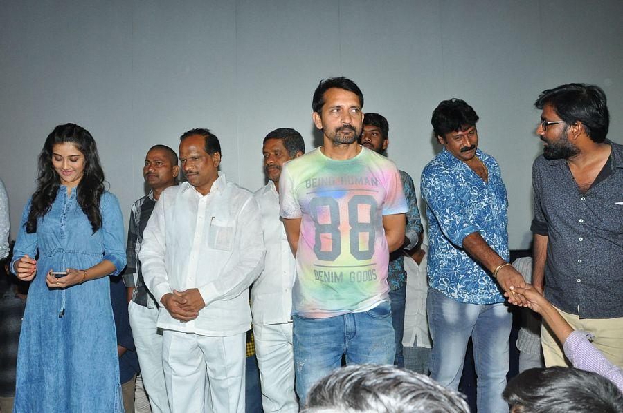 Dwaraka Movie Success Tour Photos at Guntur