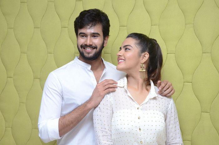 E Maayo Peremito Movie First Look Launch Photos
