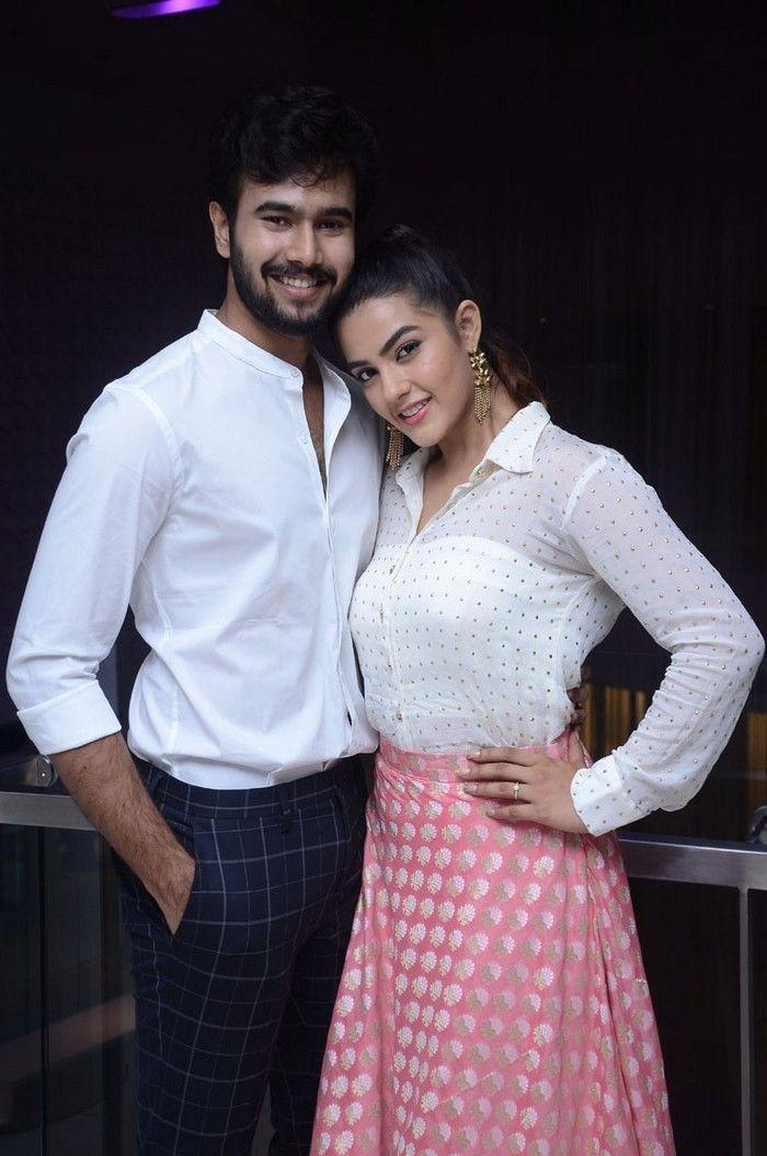 E Maayo Peremito Movie First Look Launch Photos