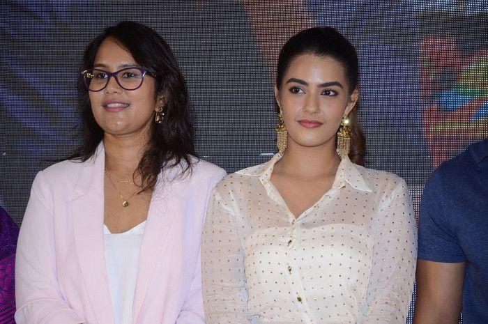 E Maayo Peremito Movie First Look Launch Photos
