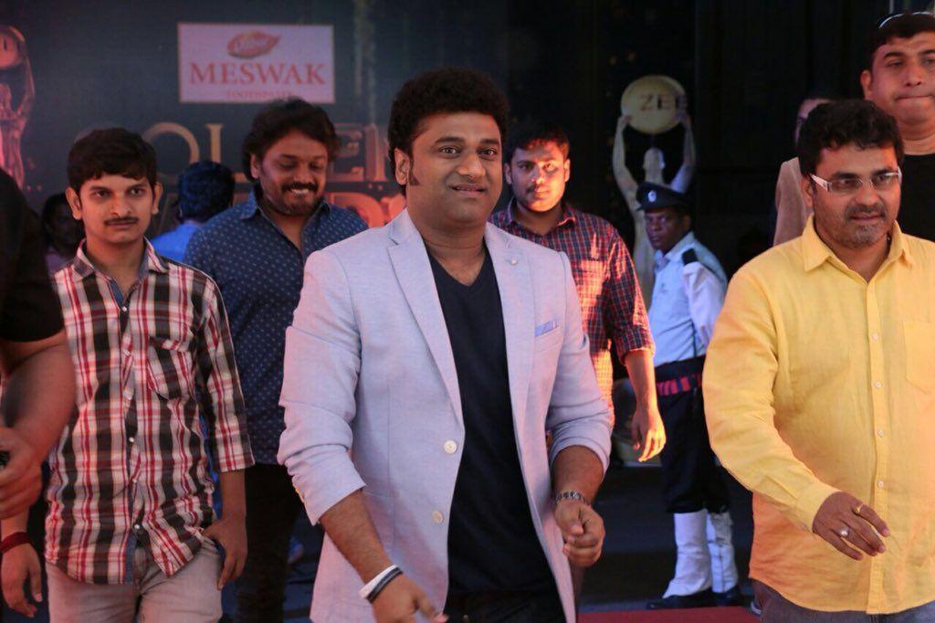 Exclusive: TOP Celebs at Zee Golden Awards 2017 Photos