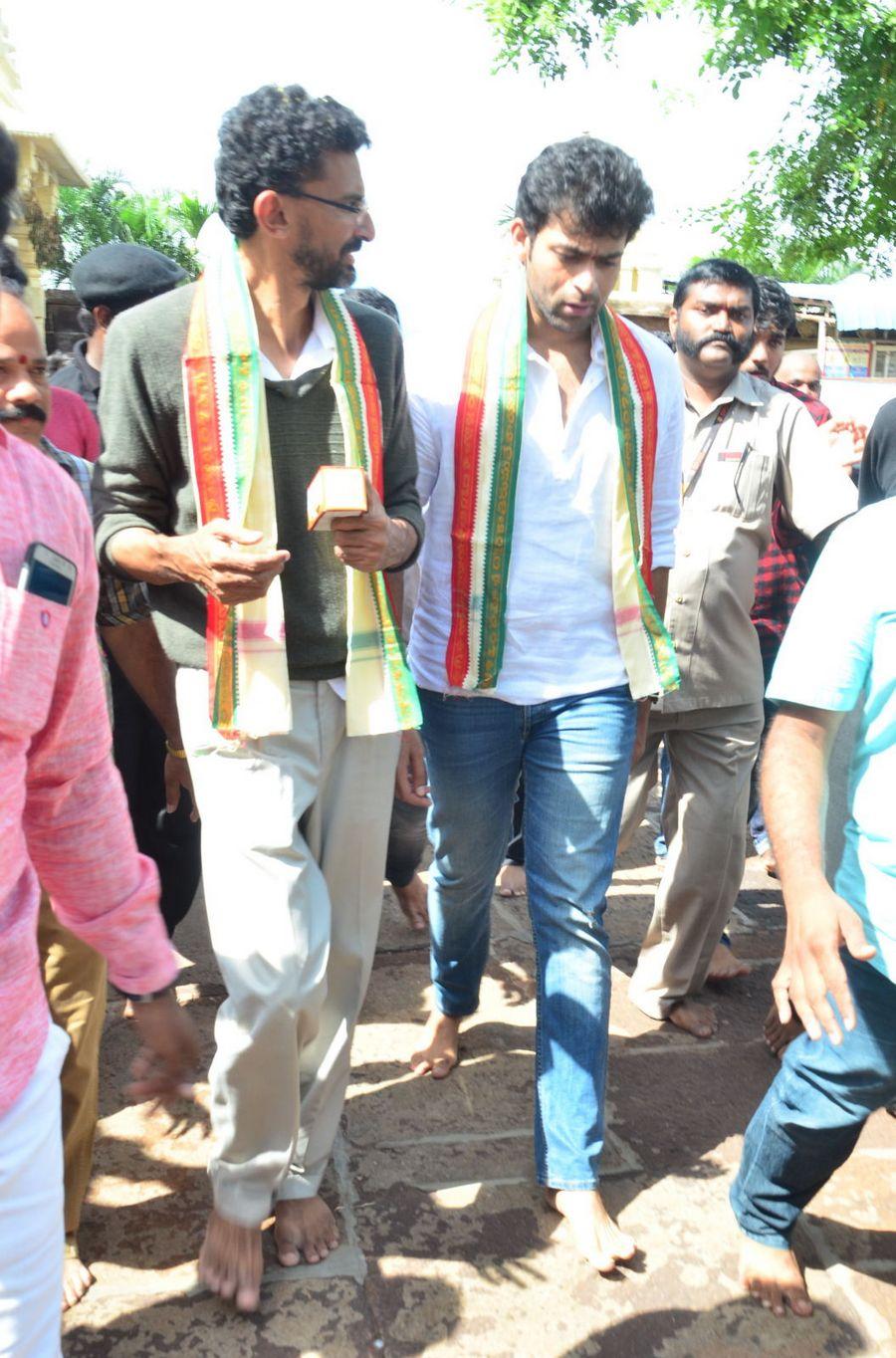 Fidaa Team Visits Dwaraka Tirumala Temple Photos