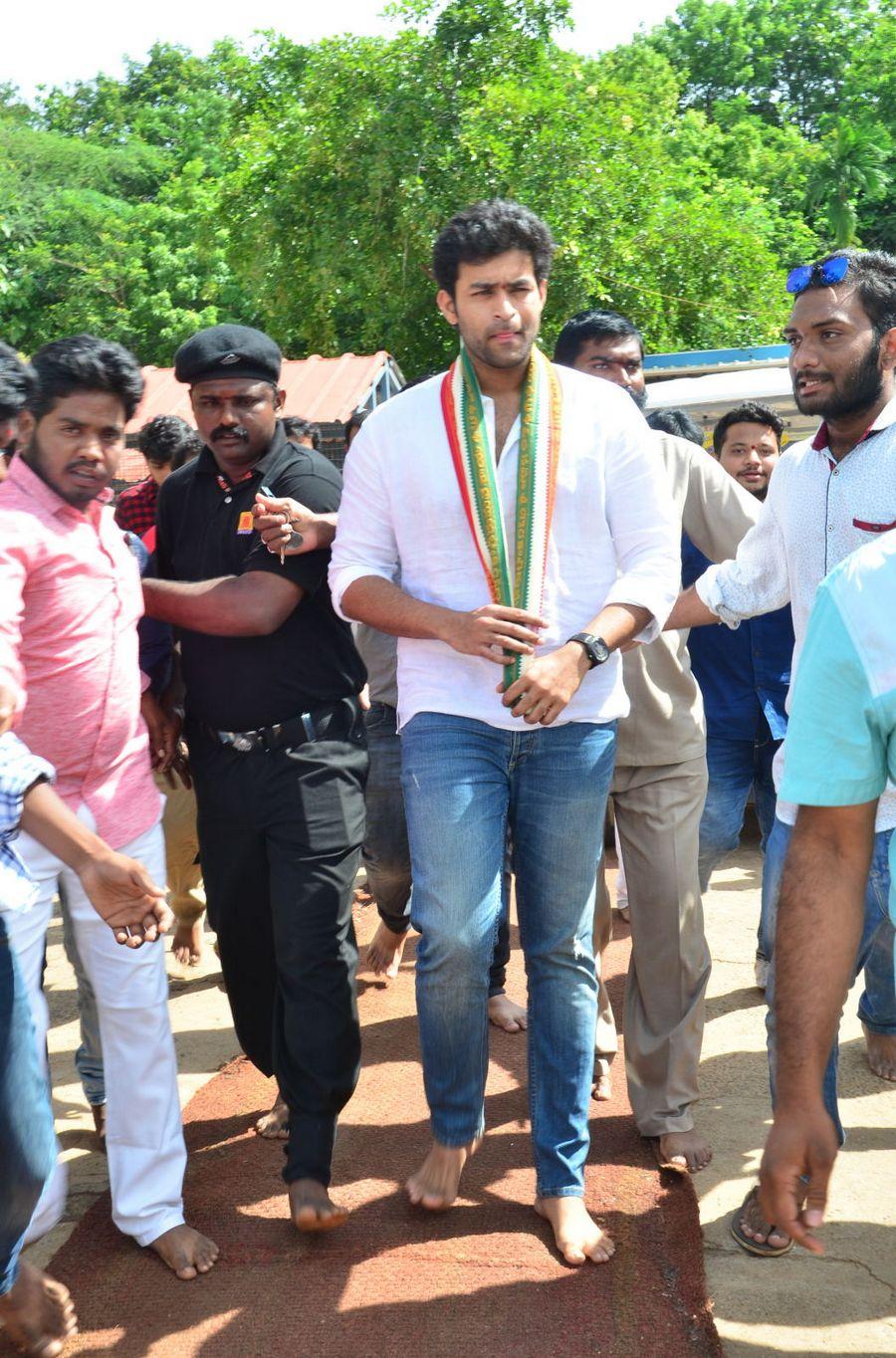 Fidaa Team Visits Dwaraka Tirumala Temple Photos