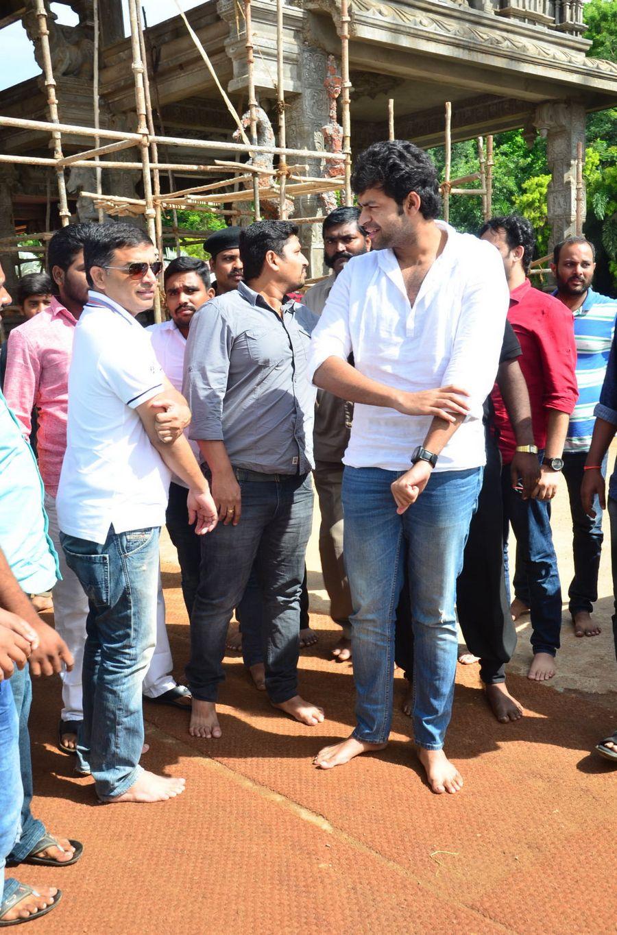 Fidaa Team Visits Dwaraka Tirumala Temple Photos