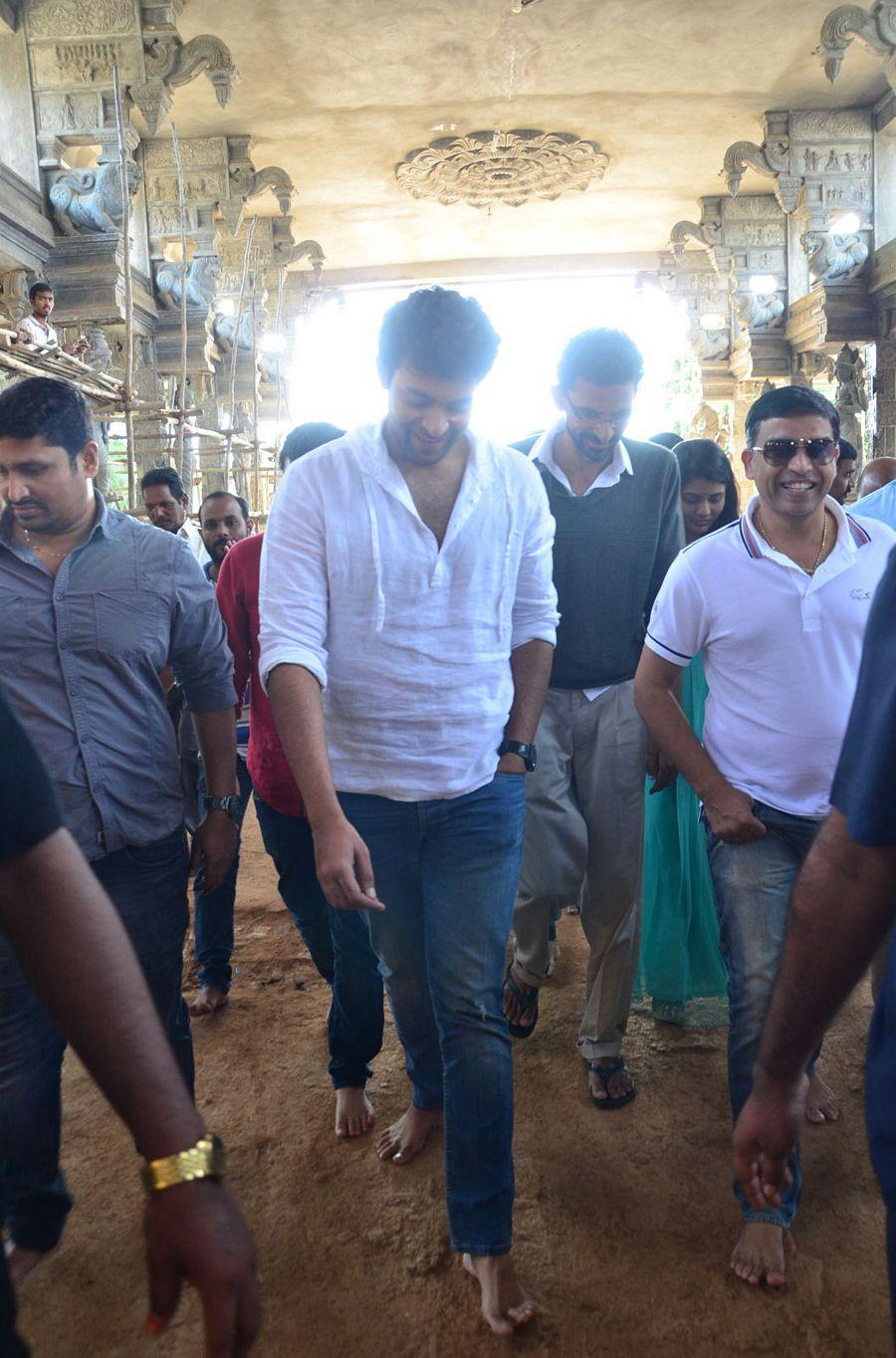 Fidaa Team Visits Dwaraka Tirumala Temple Photos