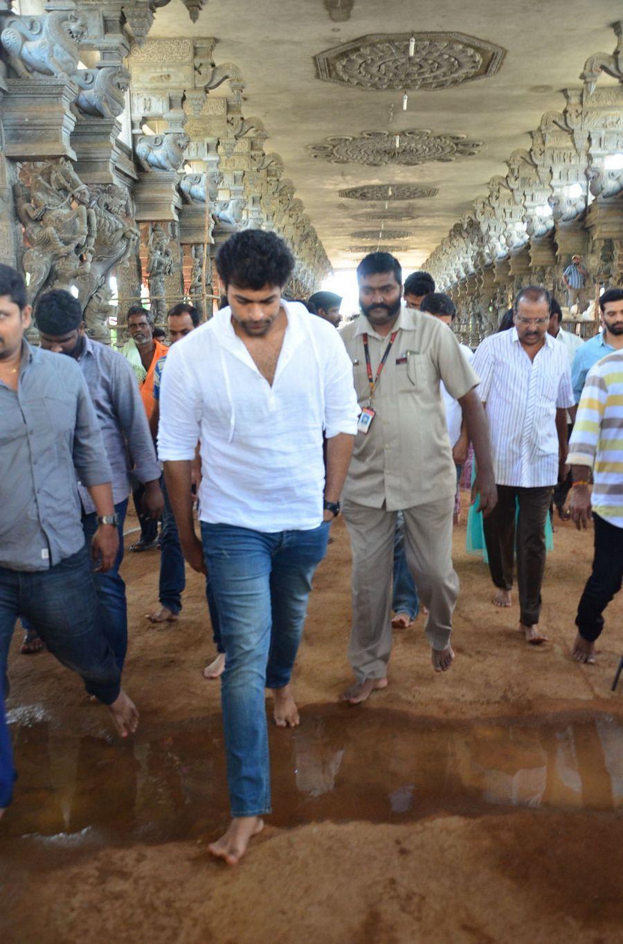 Fidaa Team Visits Dwaraka Tirumala Temple Photos