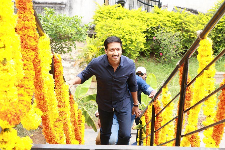 Gopichand & Sampath Nandi Movie Opening Photos