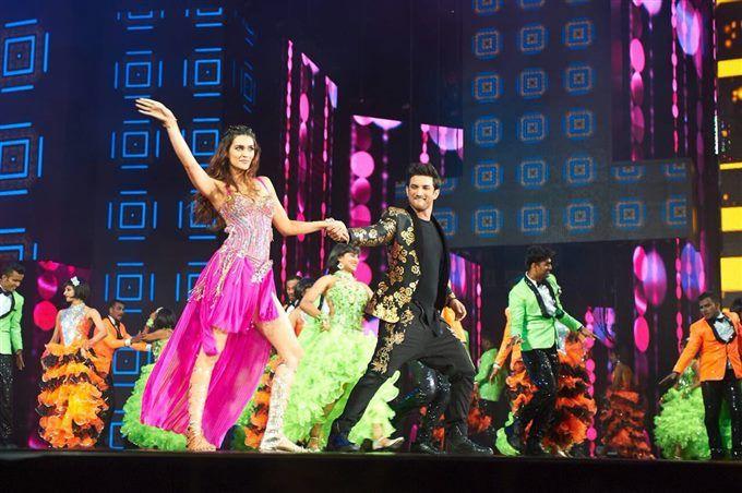 IIFA ROCKS 2017 Awards Inside Pictures