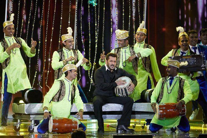 IIFA ROCKS 2017 Awards Inside Pictures