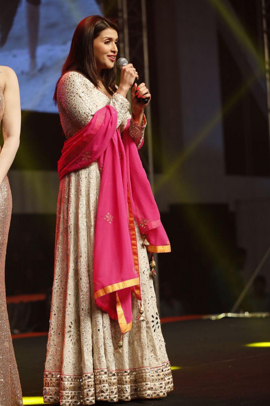 Ishan Rogue Movie Audio Launch Photos