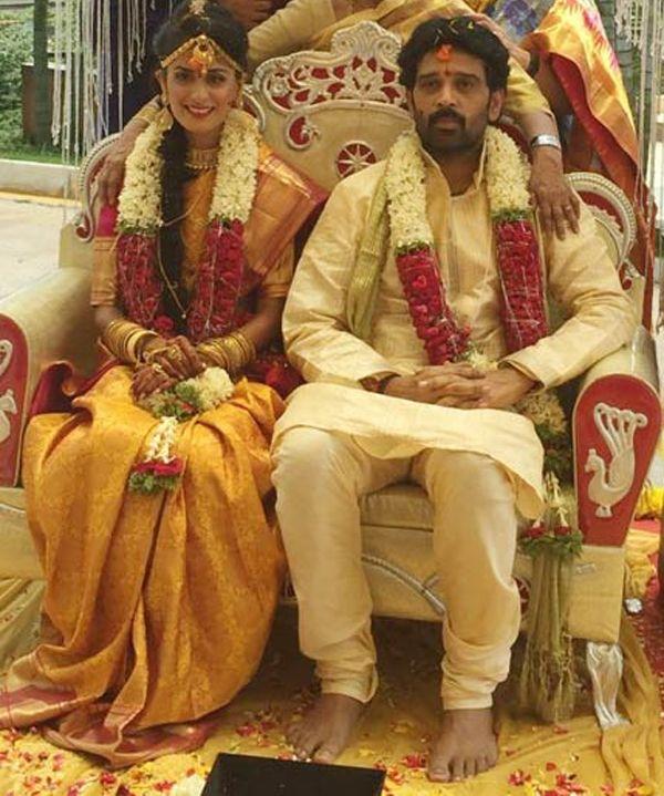 JD Chakravarthy silently marries actress Photos