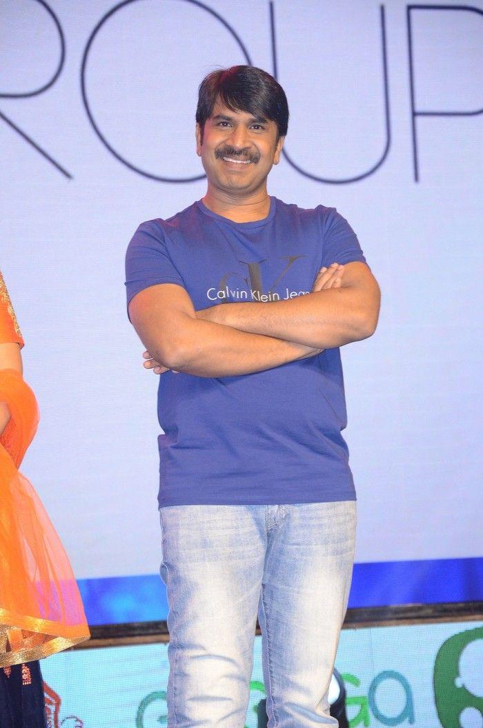 Jamba Lakidi Pamba Movie Pre Release Function Photos