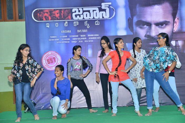 Jawaan Movie Team at Chaitanya Mahila Clg Photos