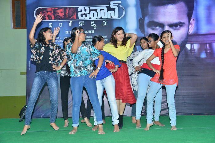 Jawaan Movie Team at Chaitanya Mahila Clg Photos