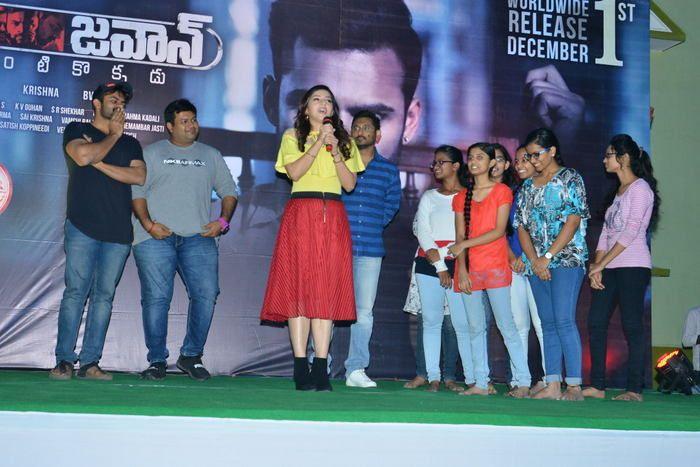Jawaan Movie Team at Chaitanya Mahila Clg Photos