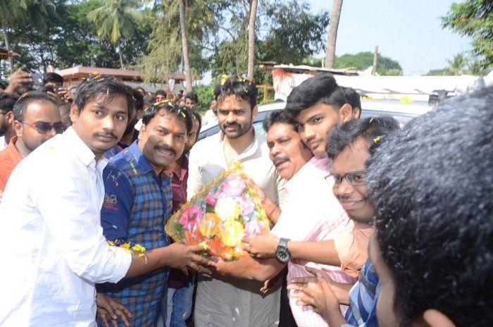 Jawaan Movie Team at Maddi Anjaneya Swamy Temple Photos