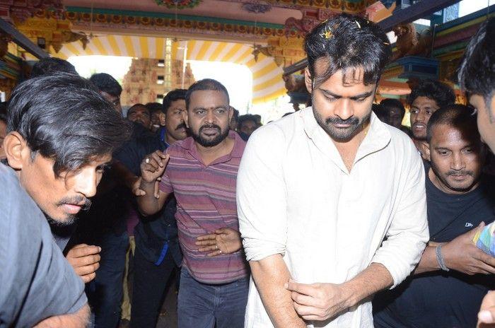 Jawaan Movie Team at Maddi Anjaneya Swamy Temple Photos